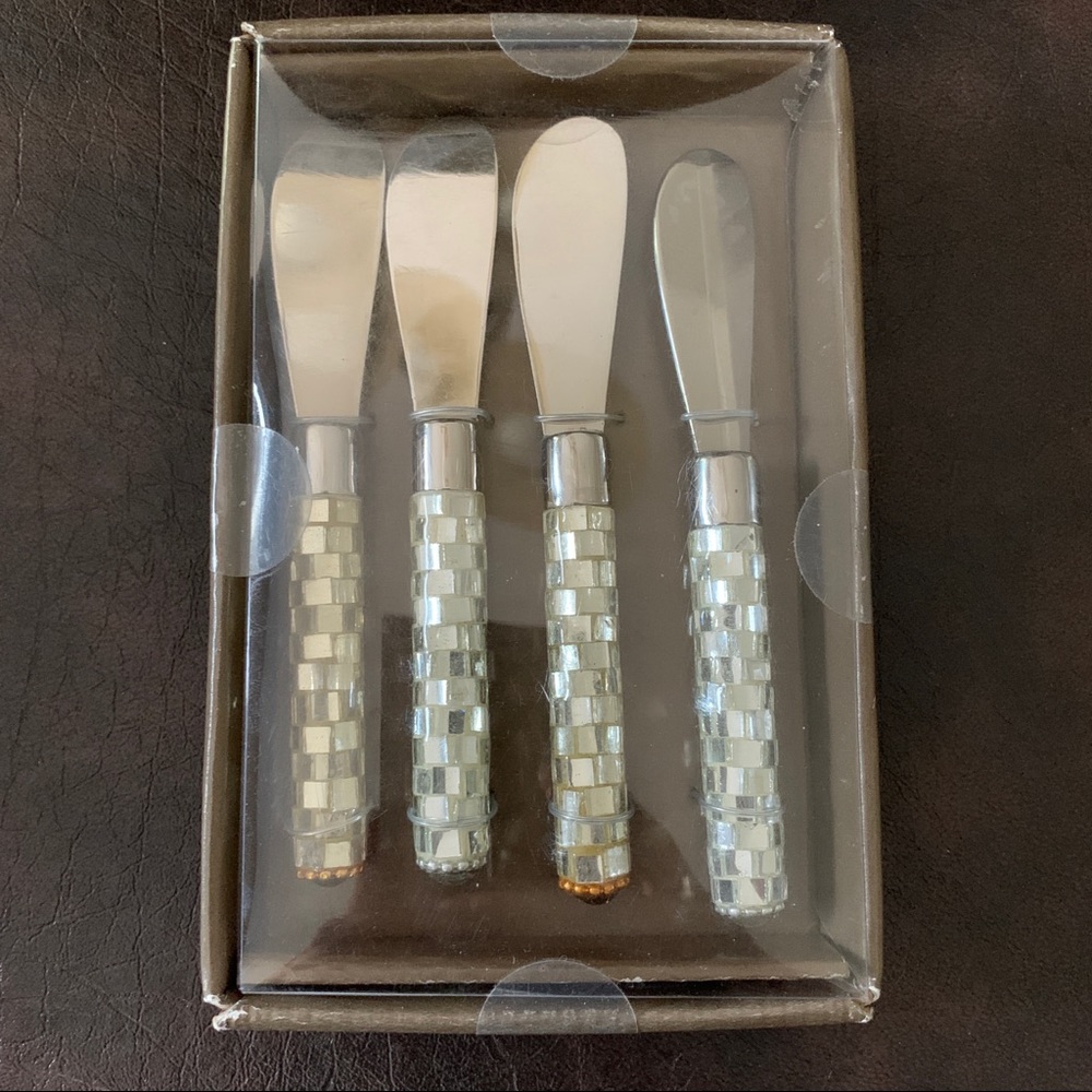 Pier 1 Speader Set (4 Piece)